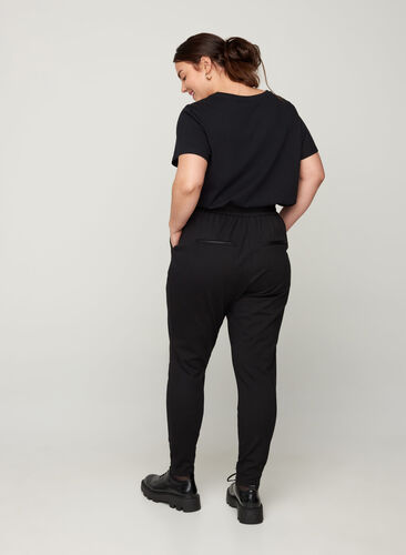 Cropped einfarbige Hose, Black, Model image number 1