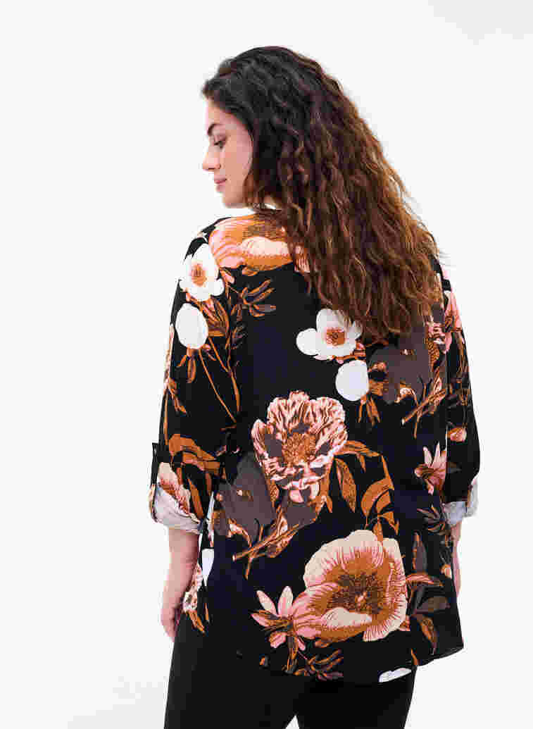 Bluse aus 100% Viskose mit Blumendruck, Black Flower AOP, Model image number 1