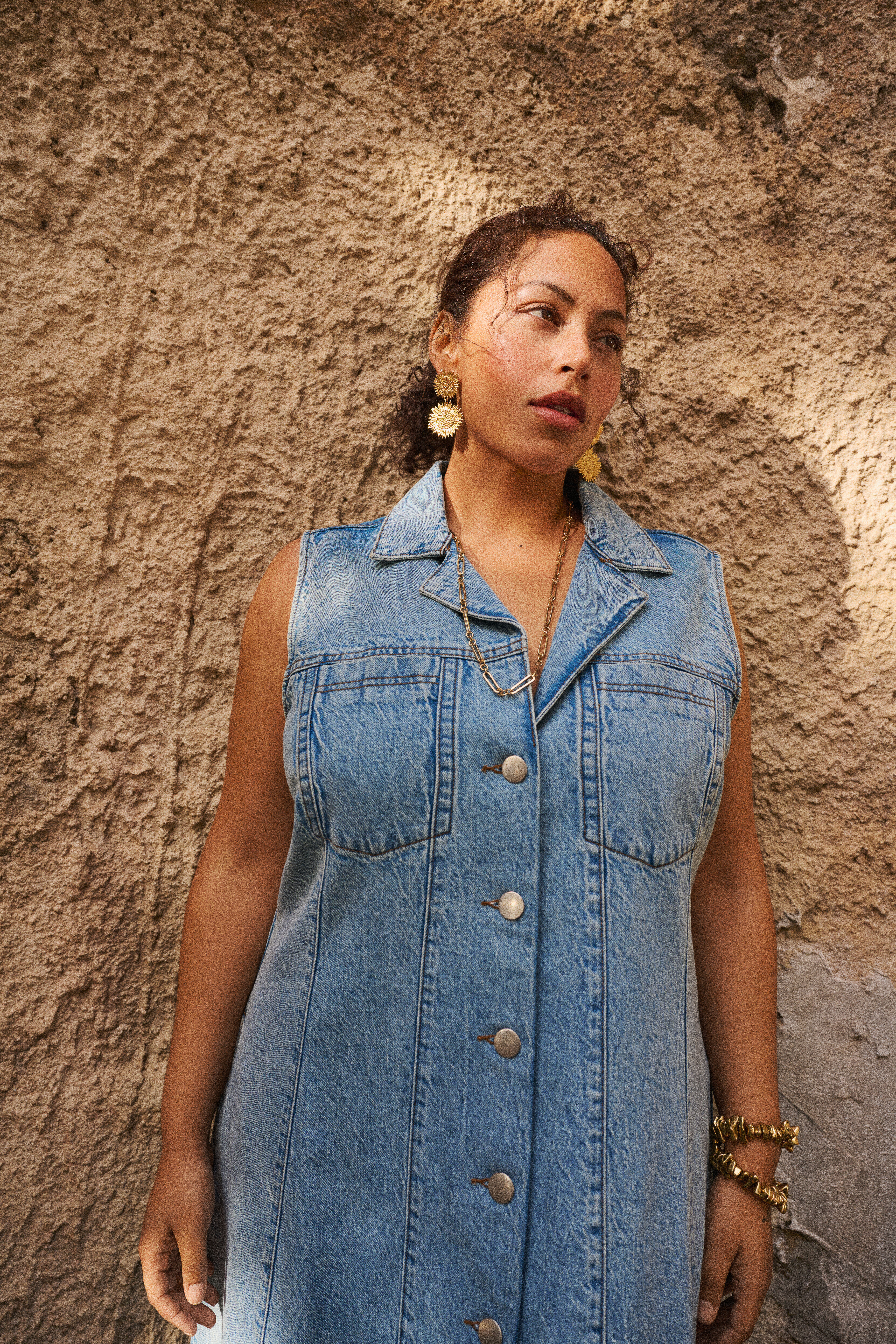 Zizzi &Auml;rmelloses Kleid aus Denim, , Model