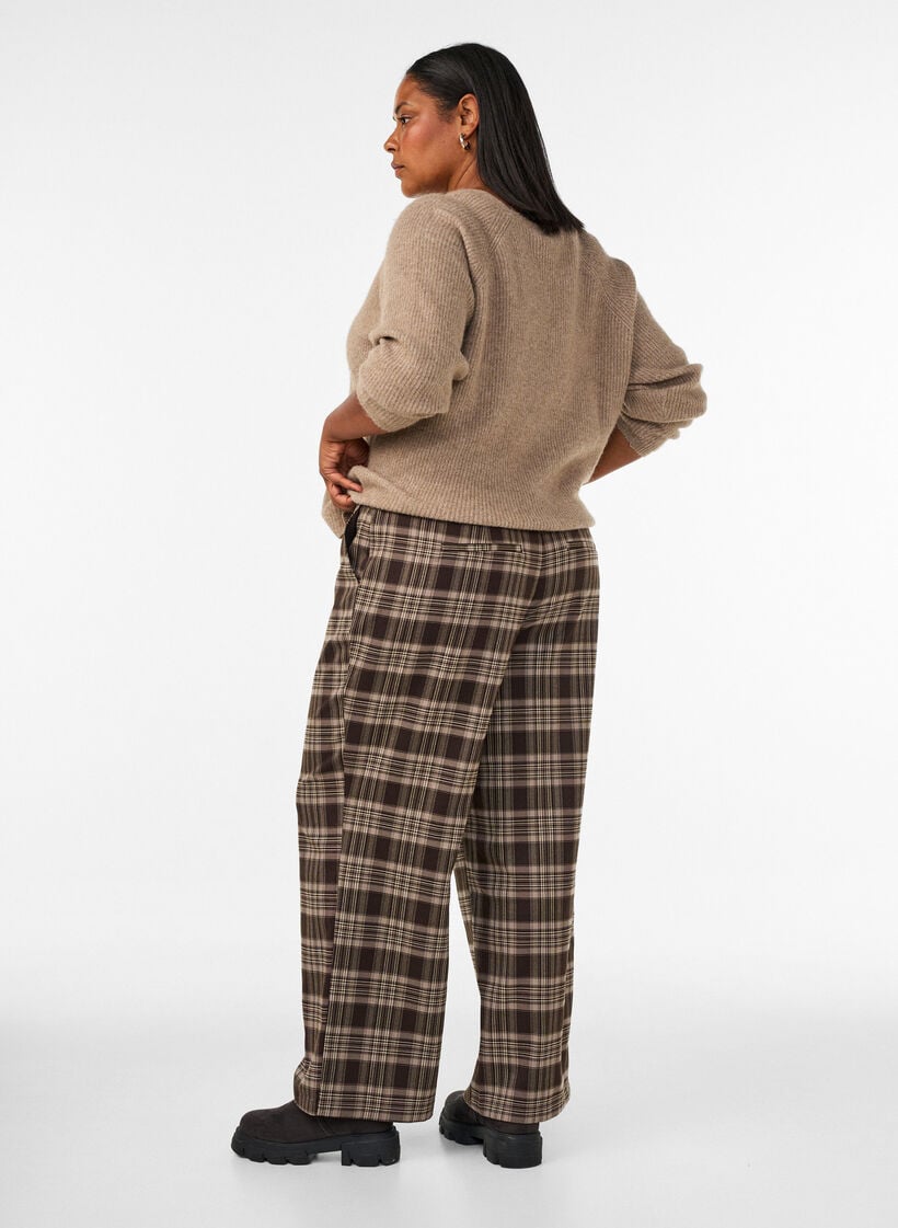 Karierte Hose mit weitem Bein, Braun, Model
