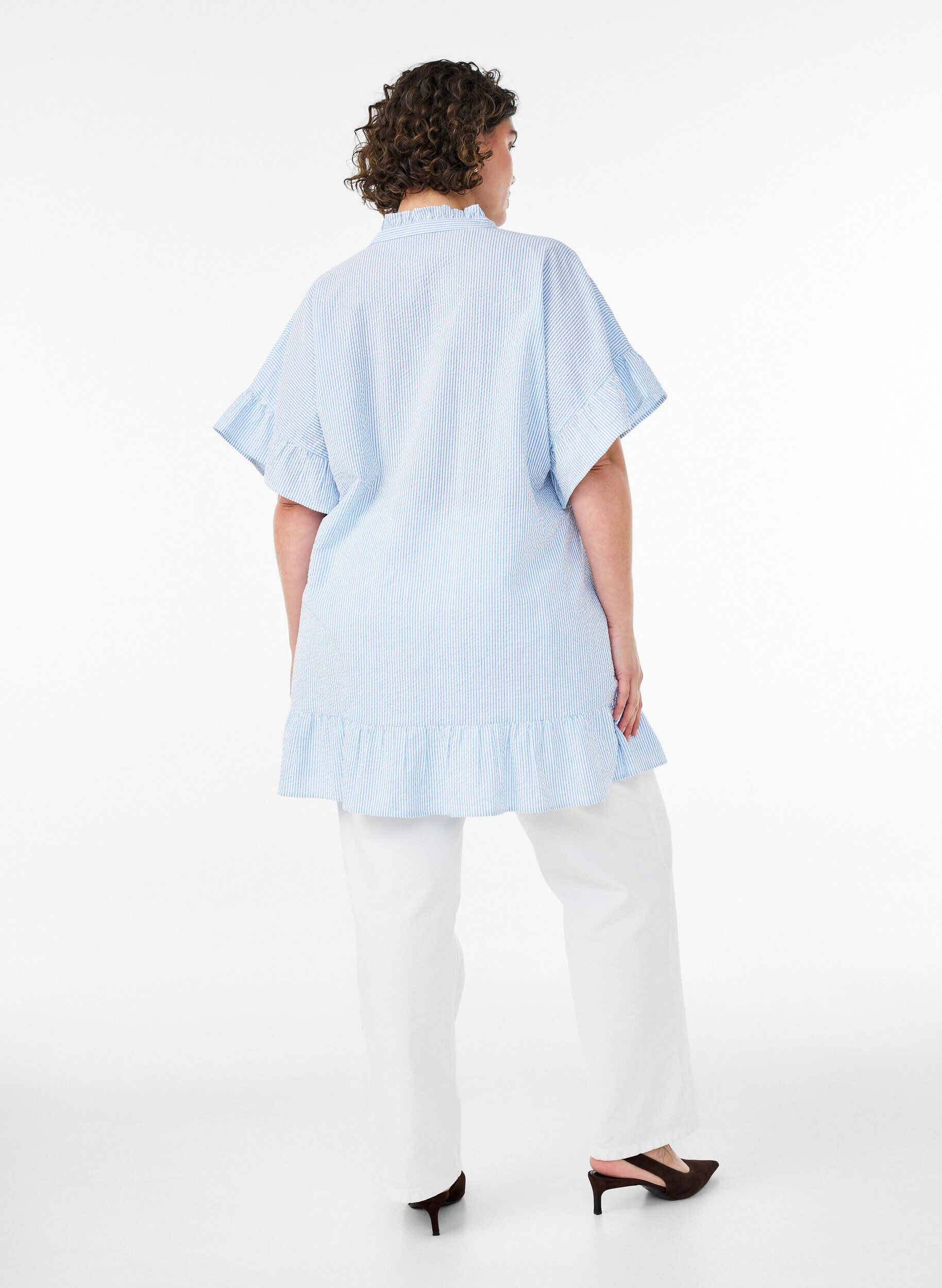 ZizziTunika aus Baumwolle mit Streifen und R&uuml;schendetails, Blau, Model image number 2