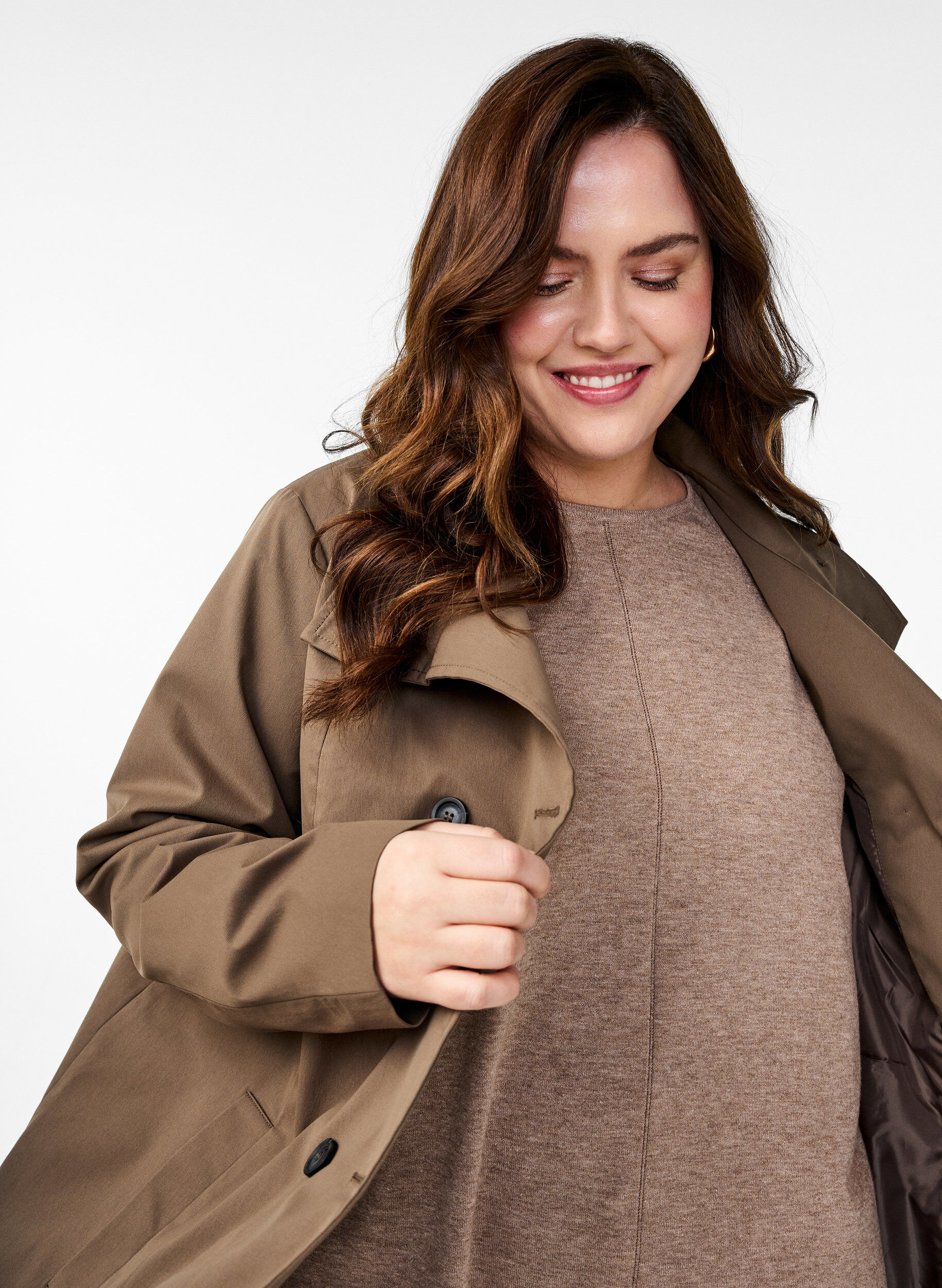 Zizzi Fr&uuml;hlingsjacke aus wasserabweisendem Material mit A-Linie, Braun, Image image number 0