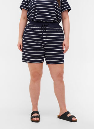 Lockere Shorts aus Baumwolle mit Streifen, Night Sky w. Egret, Model image number 2
