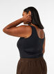 Figurbetontes Basic-Top aus glattem Stoff, Schwarz, Model image number 4