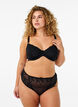 Mesh-Tanga mit Stickereidetails, Schwarz, Model image number 0