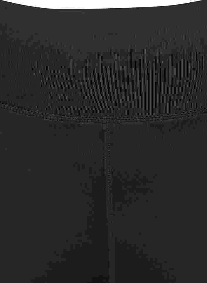 Eng anliegende Workout-Capris, Black, Packshot image number 2