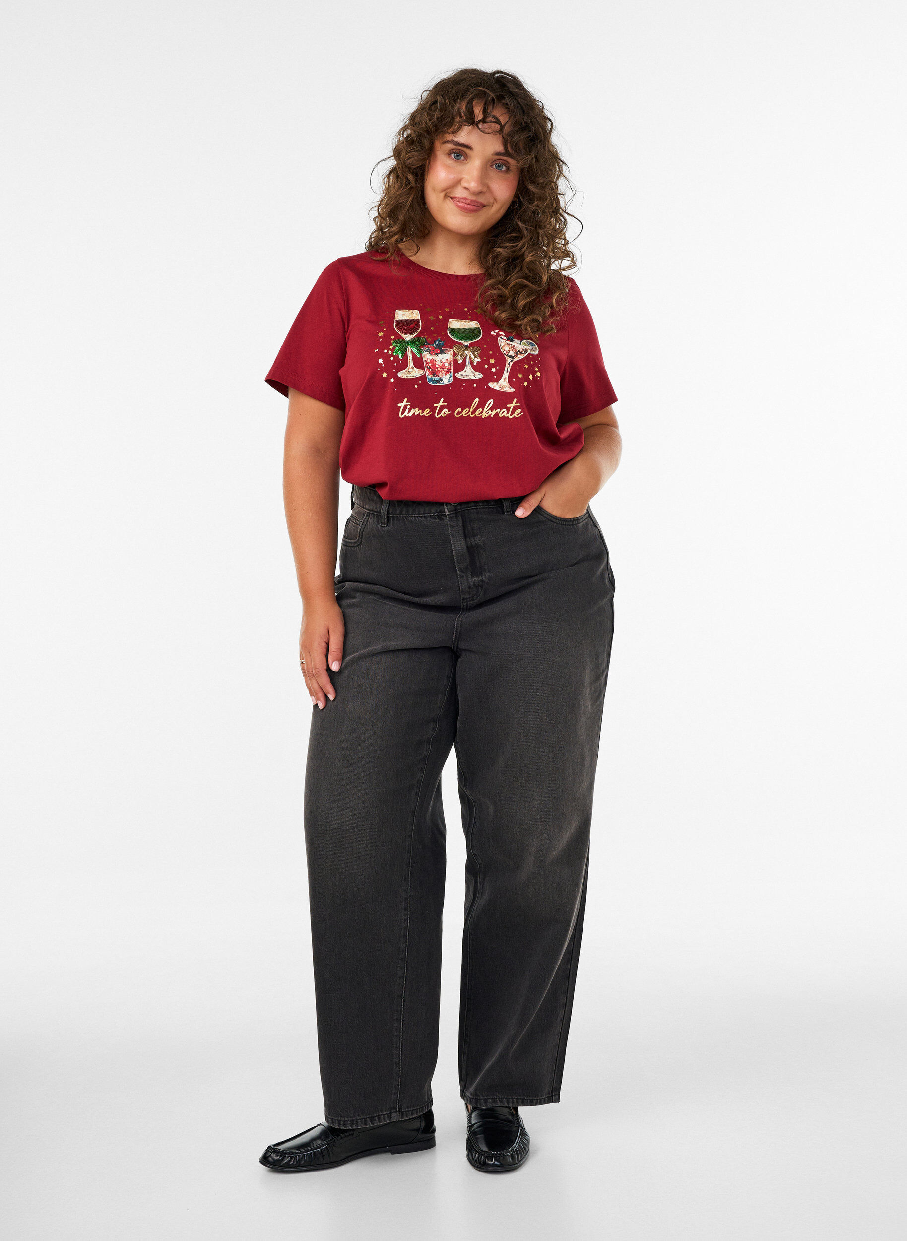 ZizziWeihnachts-T-Shirt aus Bio-Baumwolle, Rot, Model image number 1