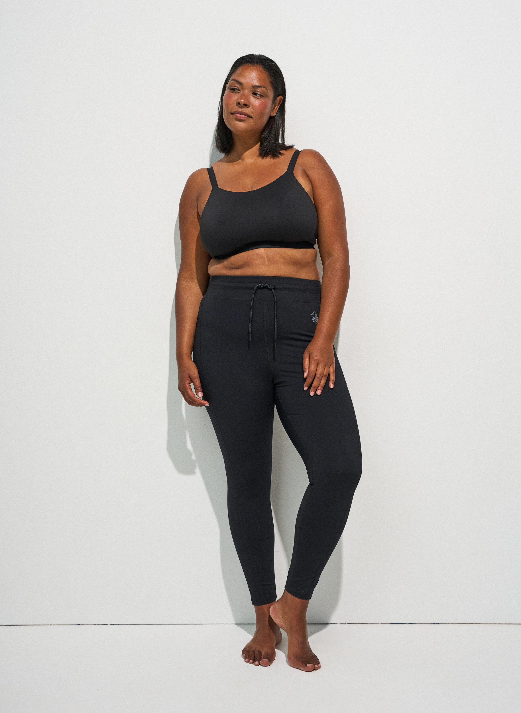 Zizzi7/8-Trainingstights mit Taschen, Schwarz, Model image number 1