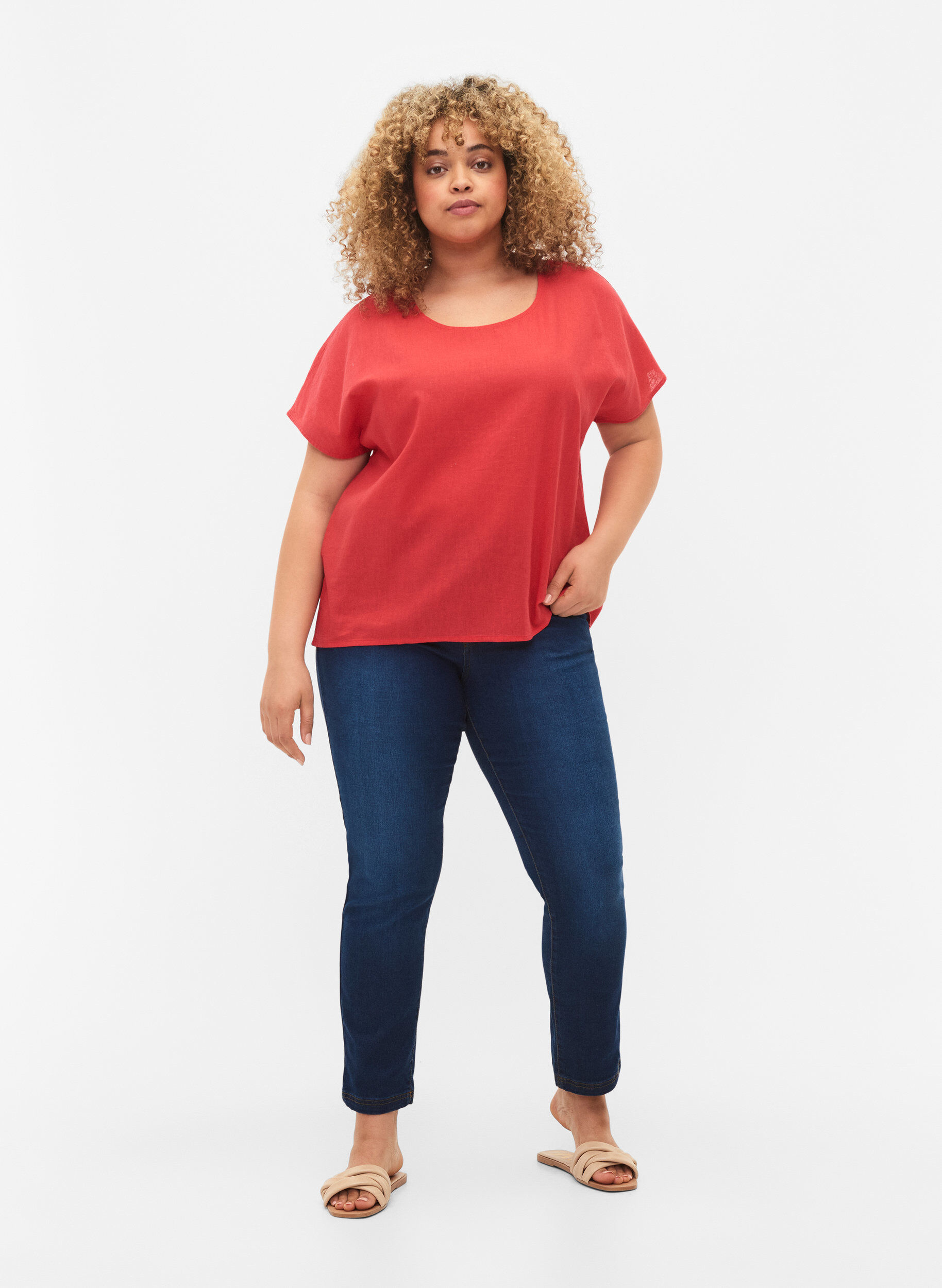 Zizzi Kurz&auml;rmelige Bluse aus Baumwollmischung mit Leinen, Hibiscus, Model image number 2