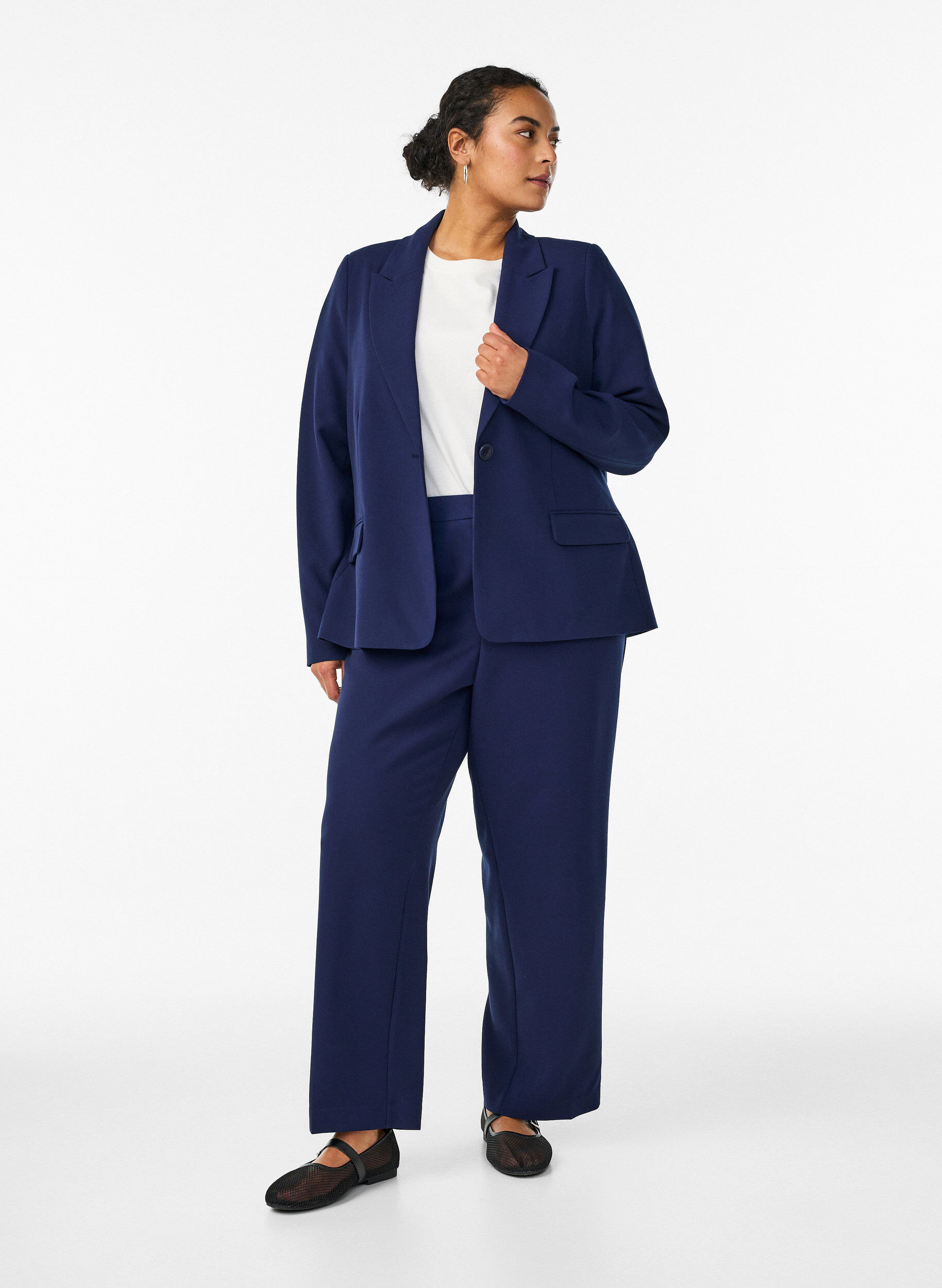 Zizzi Klassischer Blazer mit Ein-Knopf-Verschluss und Taschen, Blau, Model image number 1