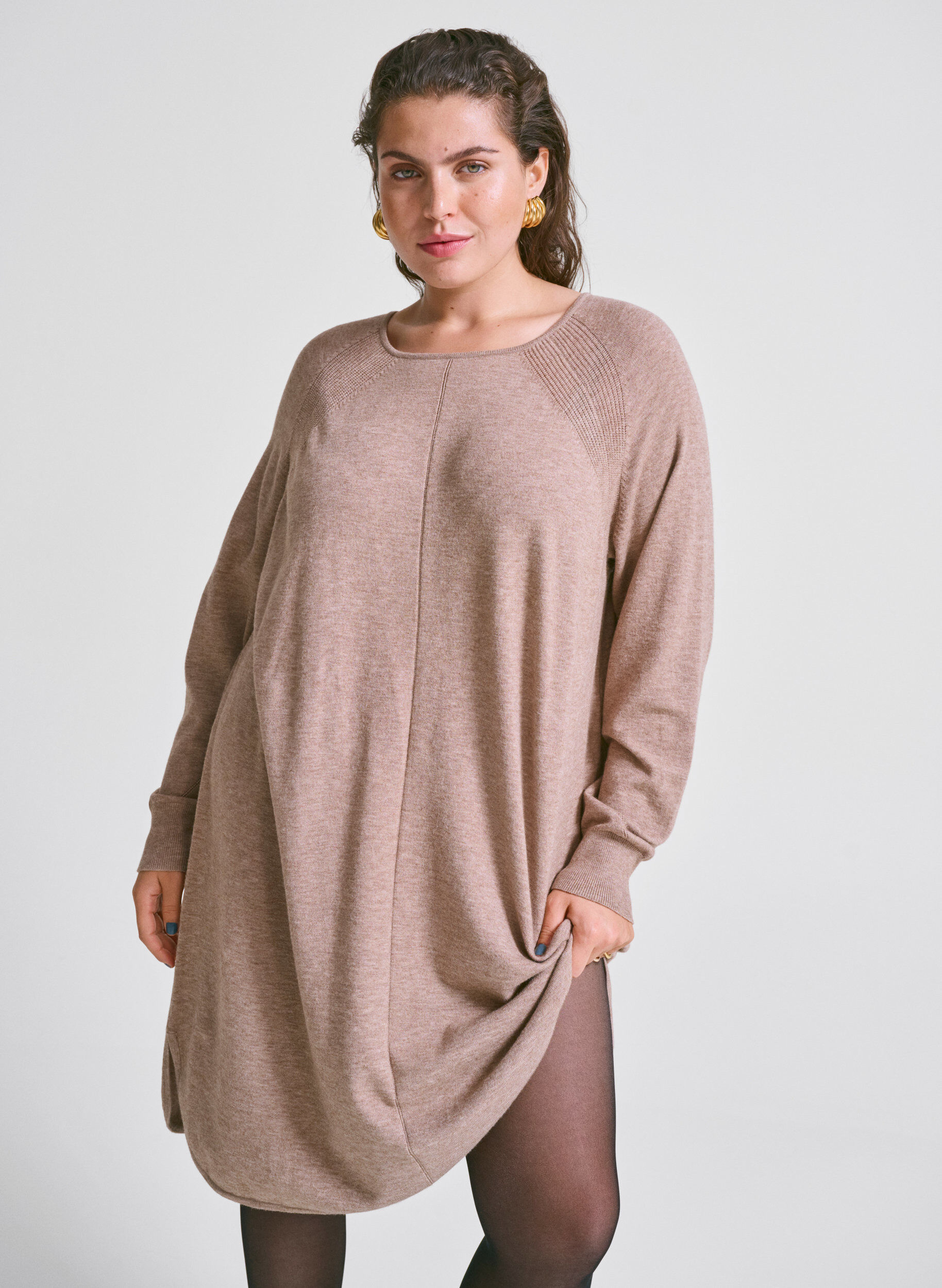 Zizzi Strickkleid mit Rundhalsausschnitt und Strickmuster, Fossil Mel., Image image number 0