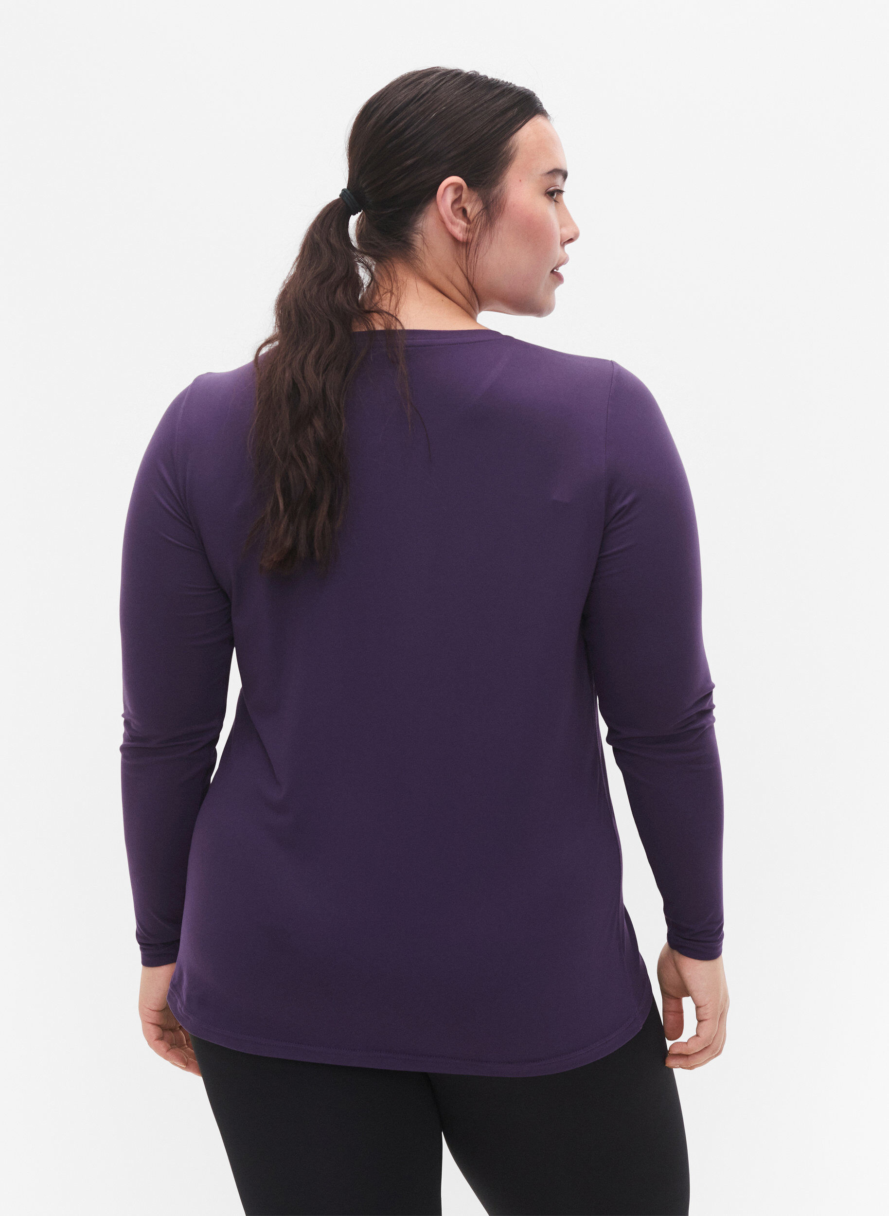 Zizzi Lang&auml;rmeliges Trainingsshirt, Purple Plumeria, Model image number 1
