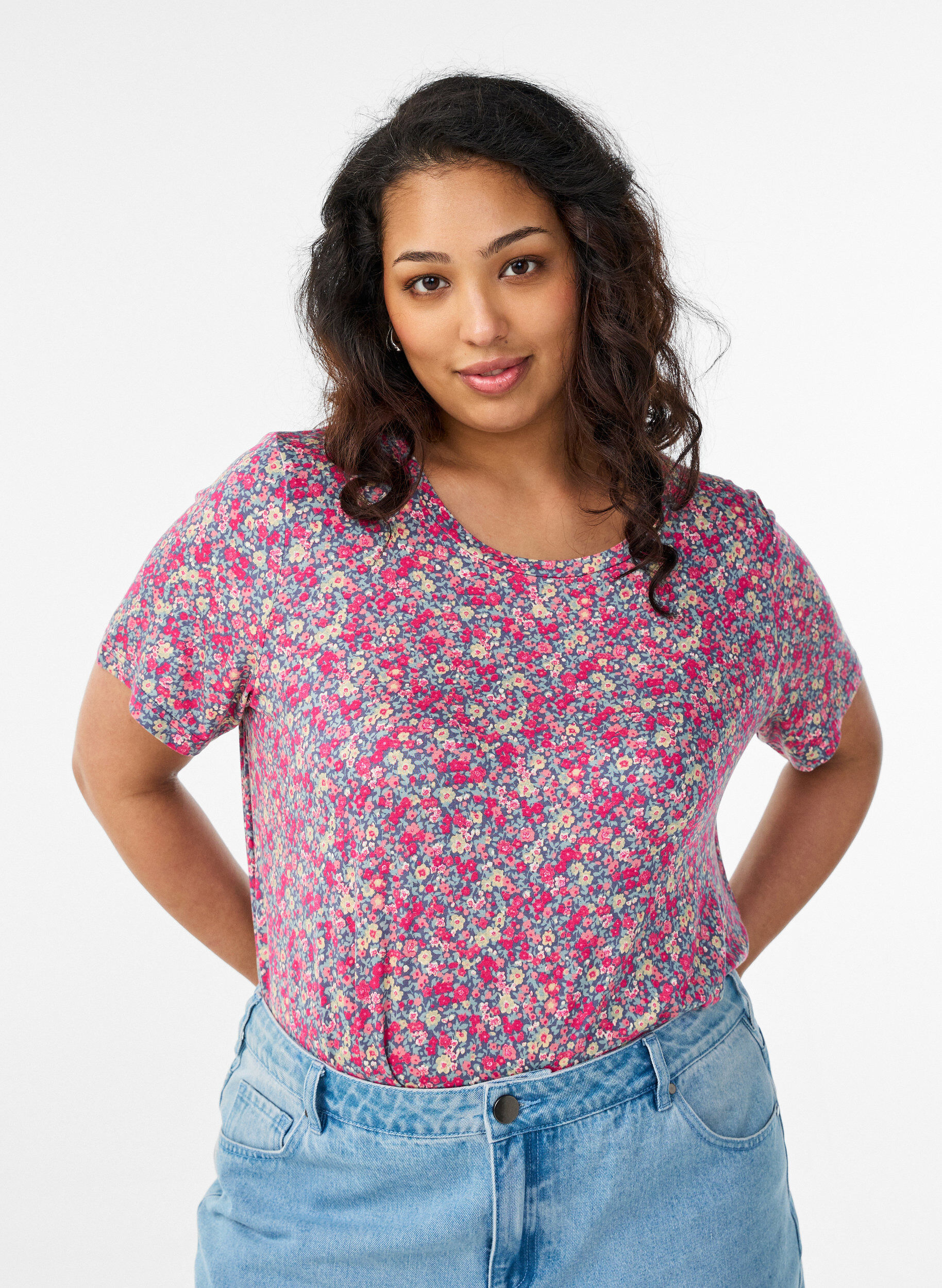 T-Shirt mit floralem Print, Pink, Model