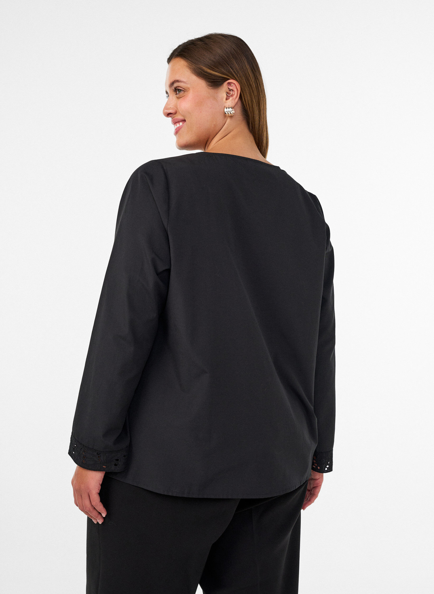 ZizziHemdbluse mit Lochstickerei, Schwarz, Model image number 2