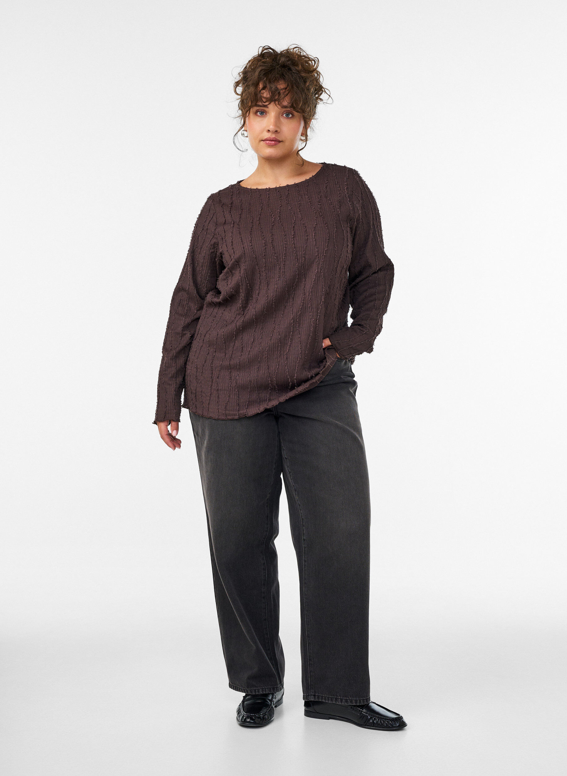 ZizziBluse aus Jersey mit welliger Struktur, Braun, Model image number 1