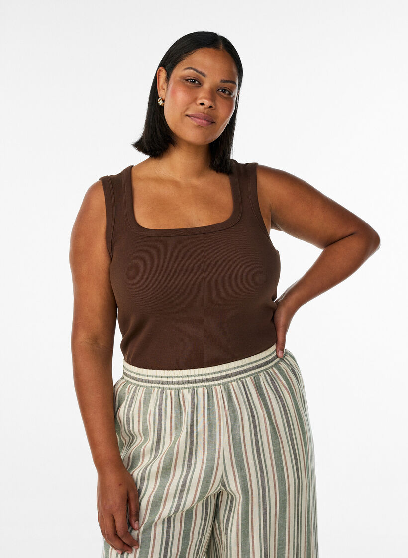 Ripp-Top mit eckigem Ausschnitt, Braun, Model image number 0