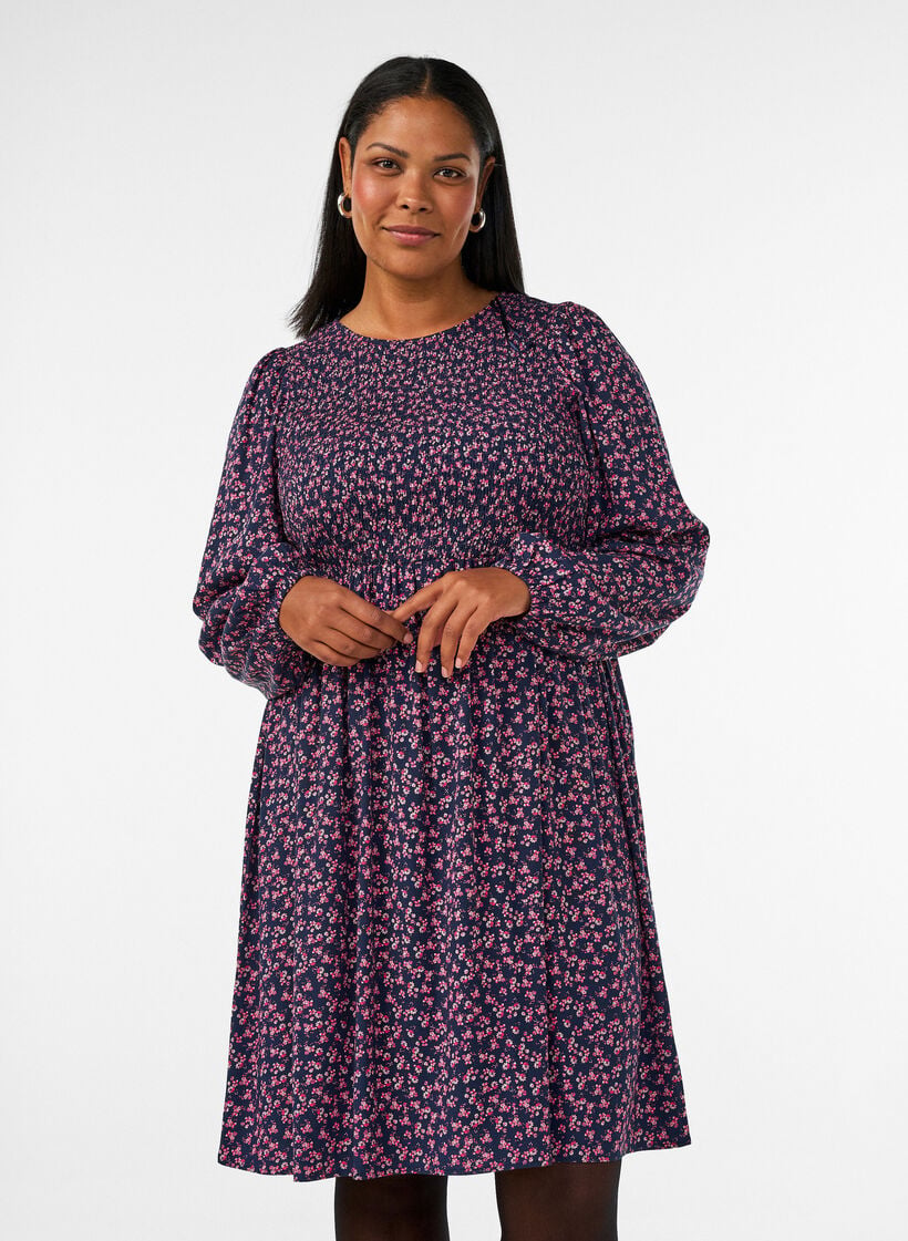 Kleid mit gesmoktem Oberteil und kleingebl&uuml;mtem Muster, Blau, Model image number 0