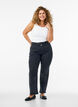 Gemma Jeans in Regular Fit mit hohem Bund, Schwarz, Model image number 0