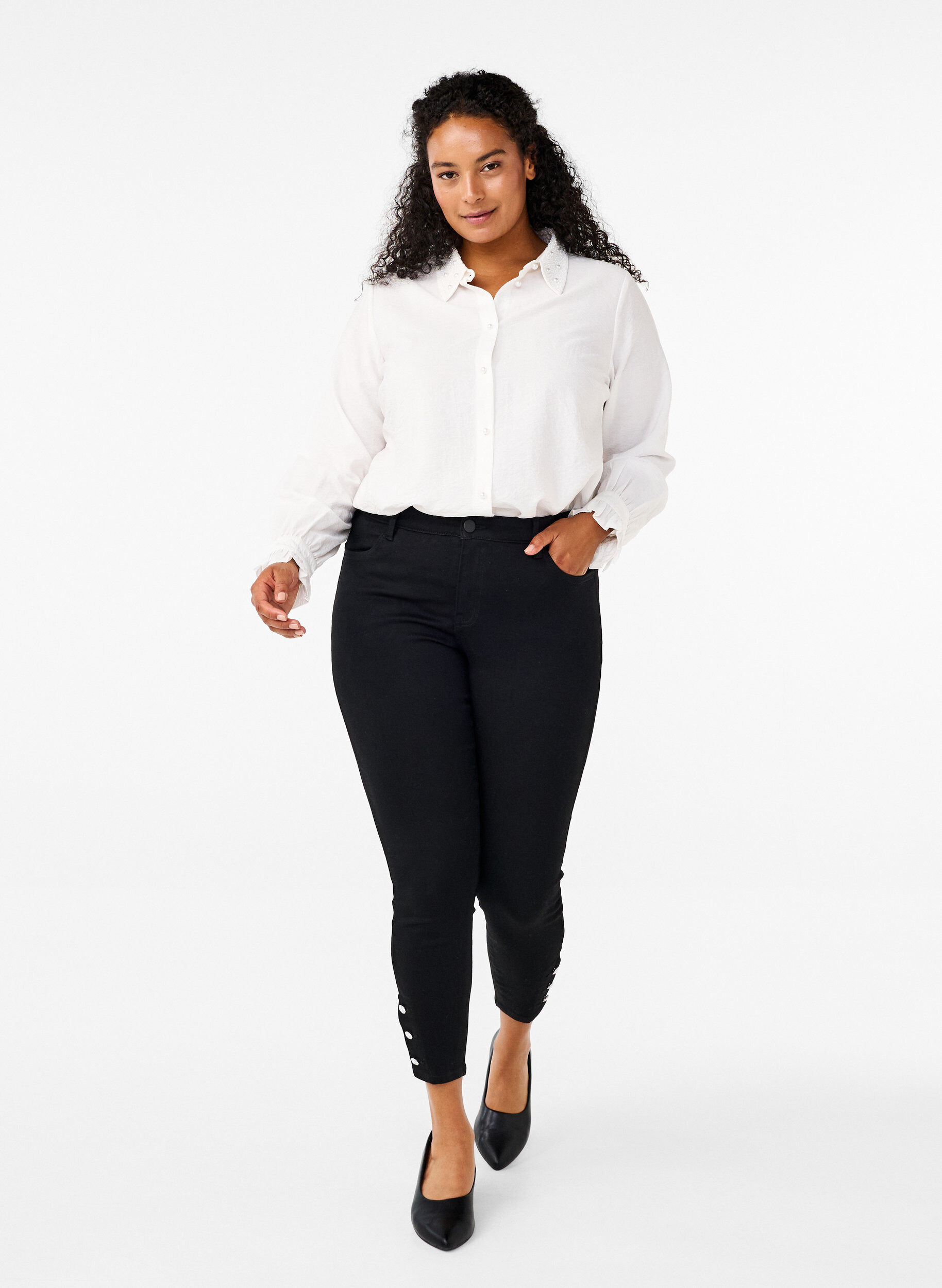 Zizzi Hemd mit Perlen, Snow White, Model image number 3