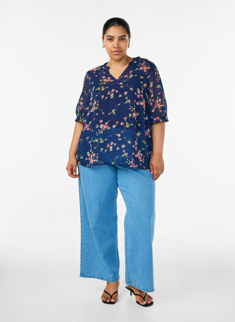 Gebl&uuml;mte Bluse mit V-Ausschnitt, Blau, Model image number 1