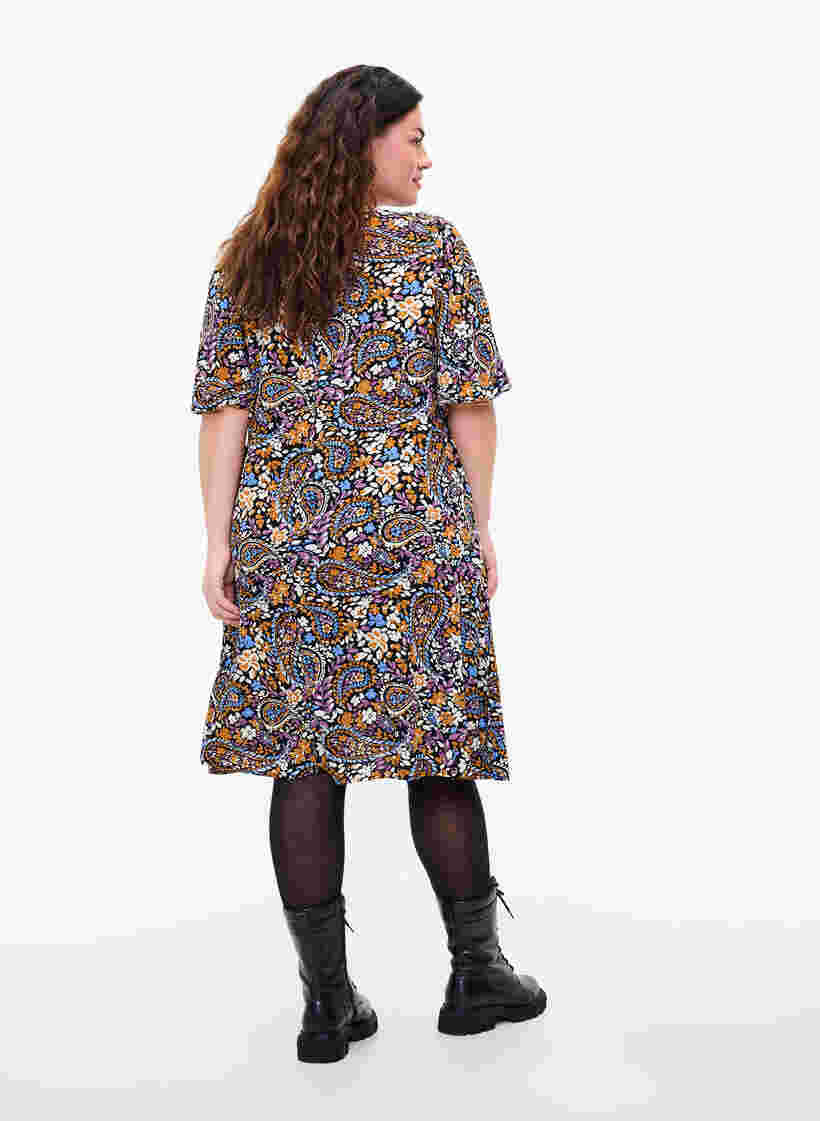 Kurzärmeliges Viskosekleid mit Blumendruck, Black G. Sky Paisley, Model image number 1
