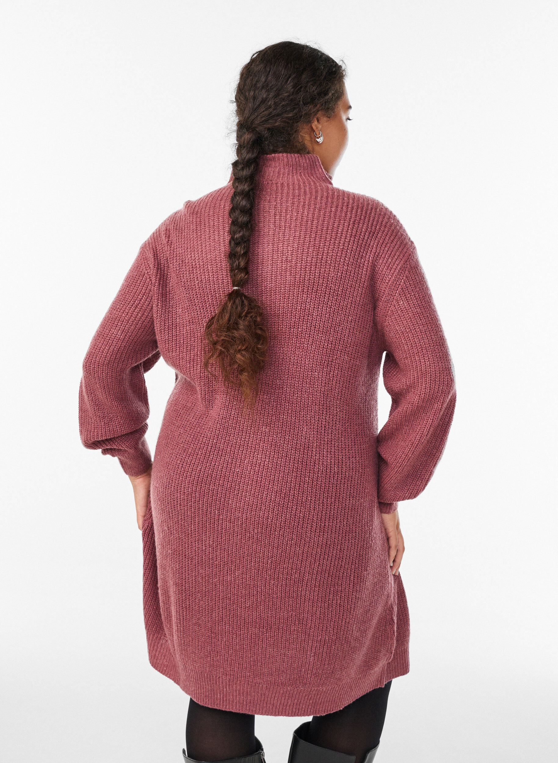 Zizzi FLASH - Kurzes Strickkleid mit hohem Kragen, Rot, Model image number 2