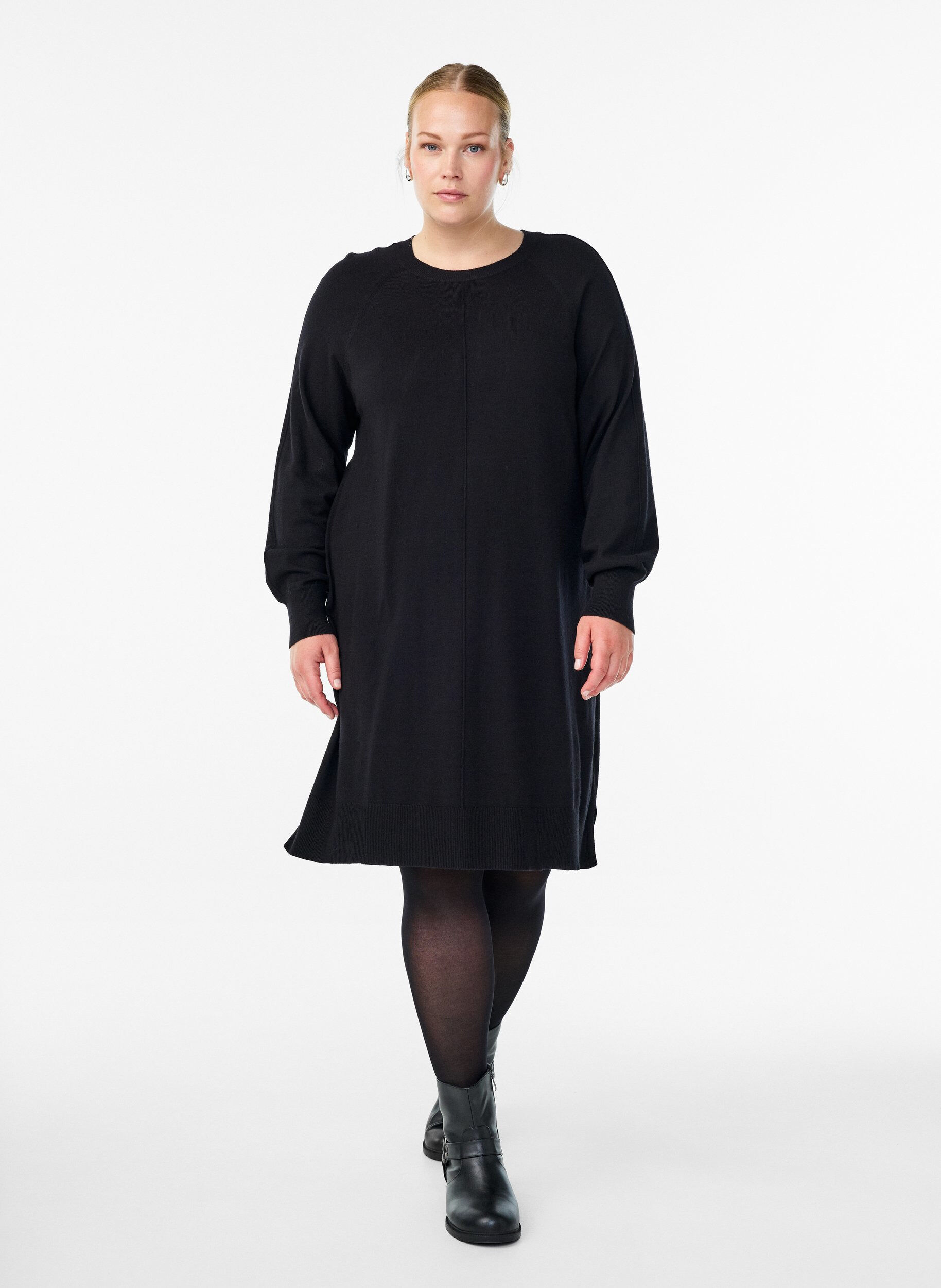 Zizzi Strickkleid mit Raglan&auml;rmeln und Mittelnaht, Schwarz, Model image number 1