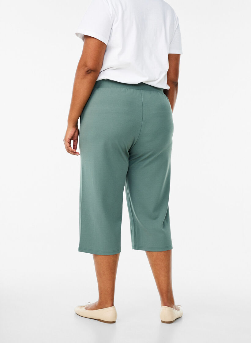 FLASH - Hochtaillierte Knickerbocker mit lockerem Schnitt, Gr&uuml;n, Model image number 1