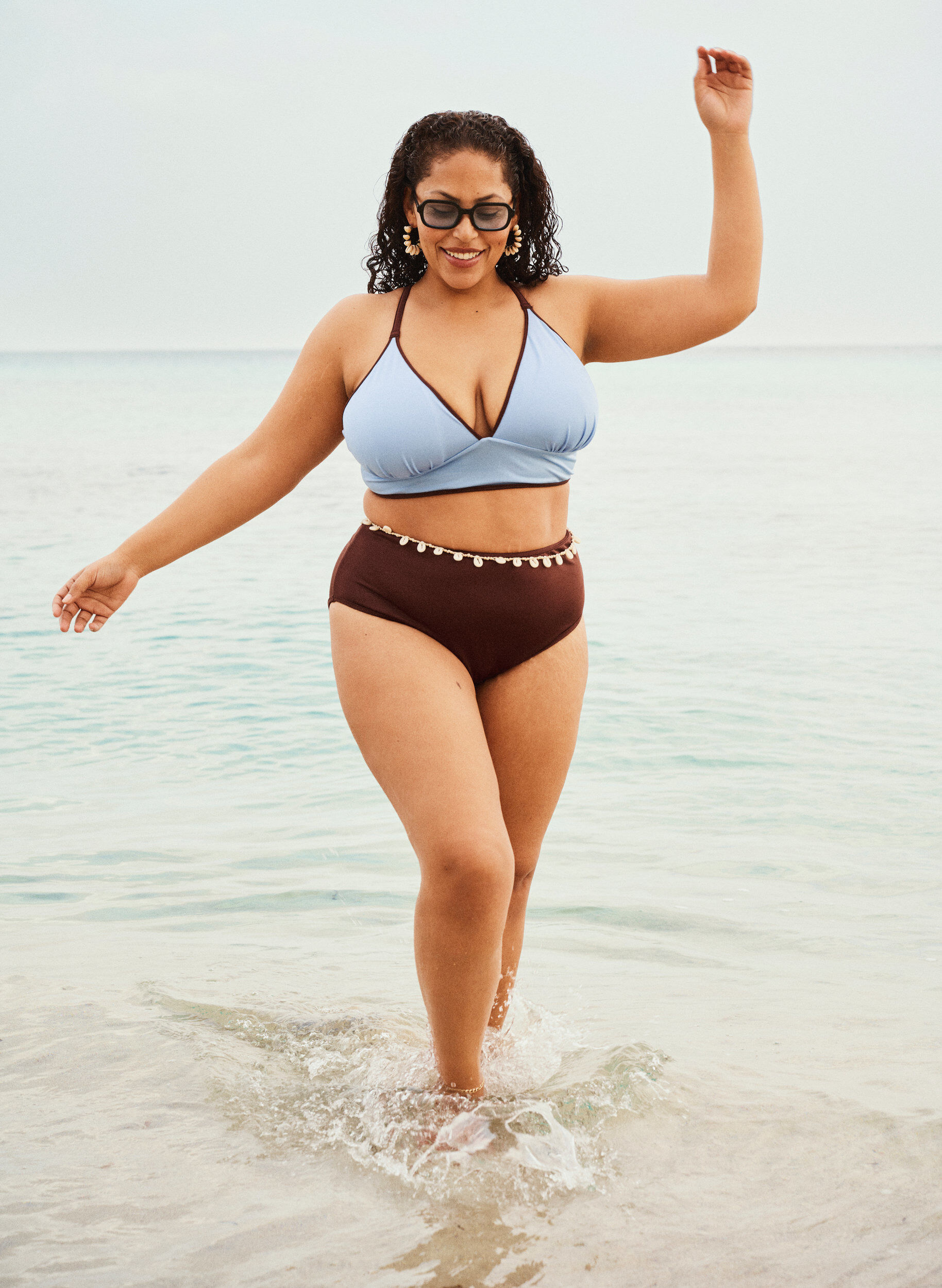 Zizzi Wende-Bikinihose mit normaler Taillenh&ouml;he, Braun, Image image number 0