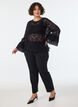 Spitzenbluse mit langen Trompeten&auml;rmeln und R&uuml;schen, Schwarz, Model image number 1