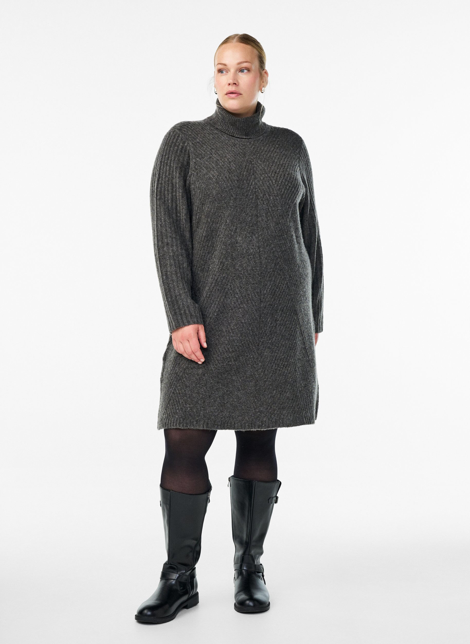 Zizzi Kurzes Strickkleid mit Rollkragen und Rippstruktur, Grau, Model image number 1