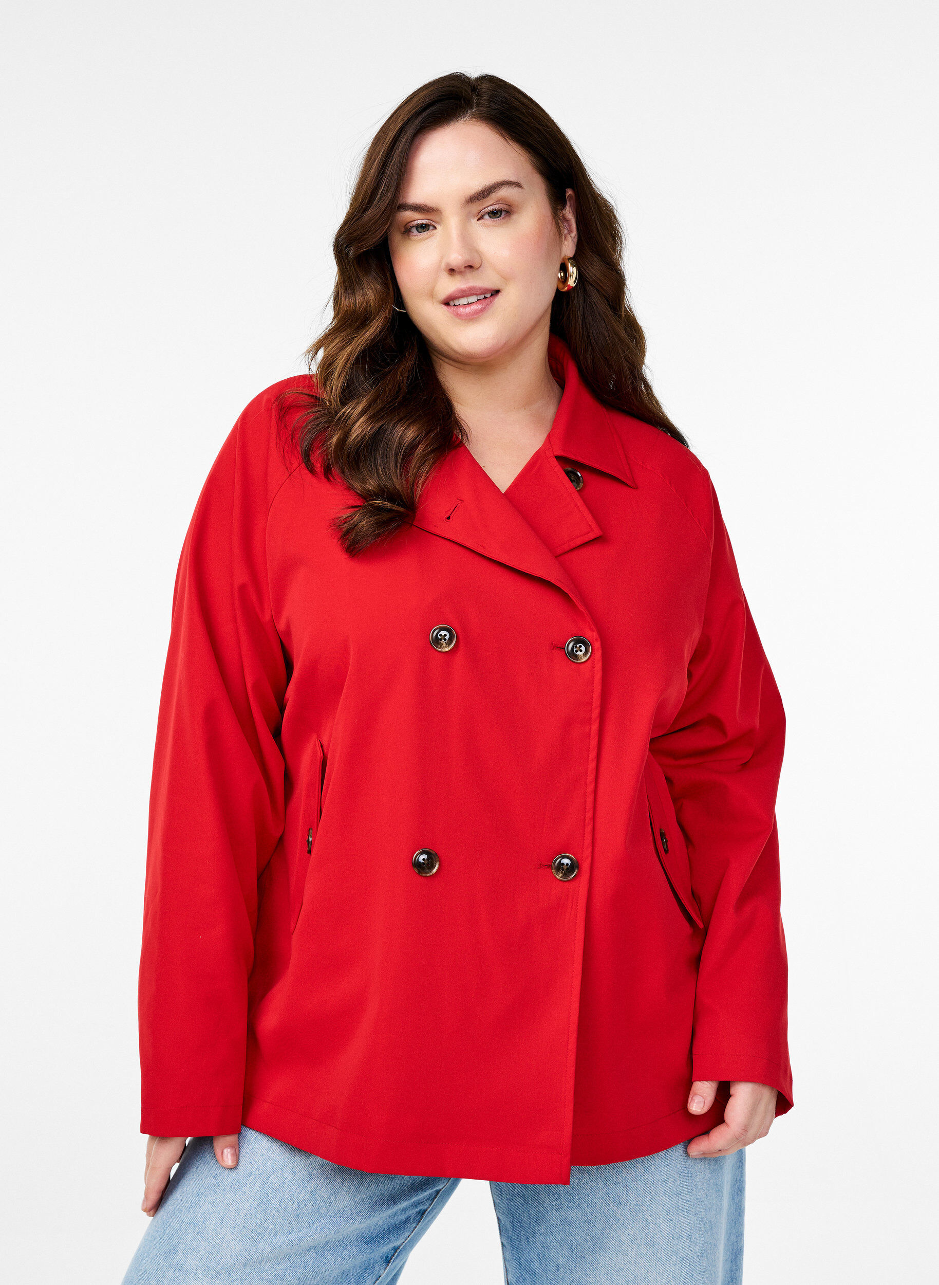 Kurzer Trenchcoat mit Taschen, Rot, Model