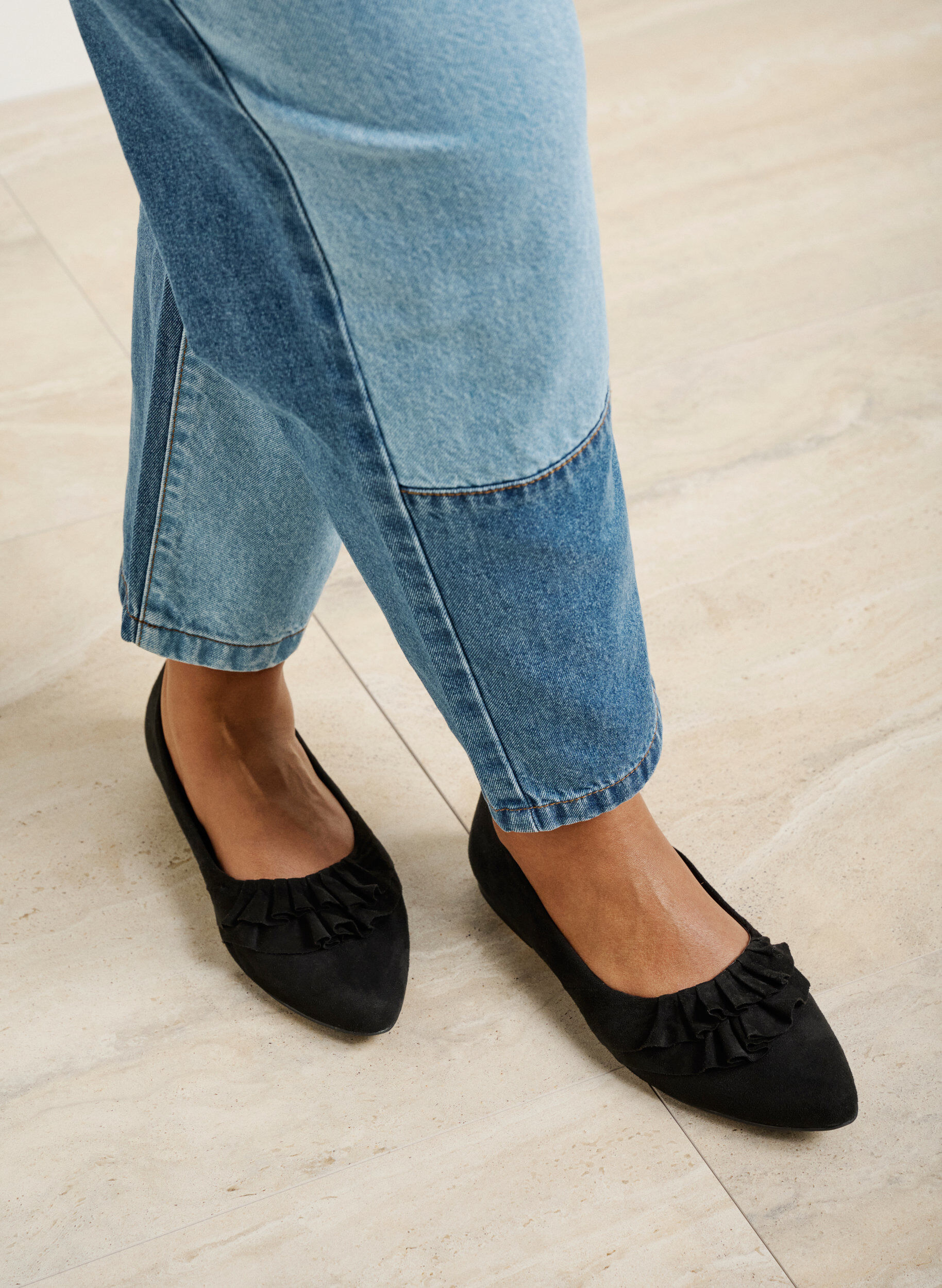 Zizzi Weit geschnittene Ballerina mit R&uuml;schen, Black, Image image number 0