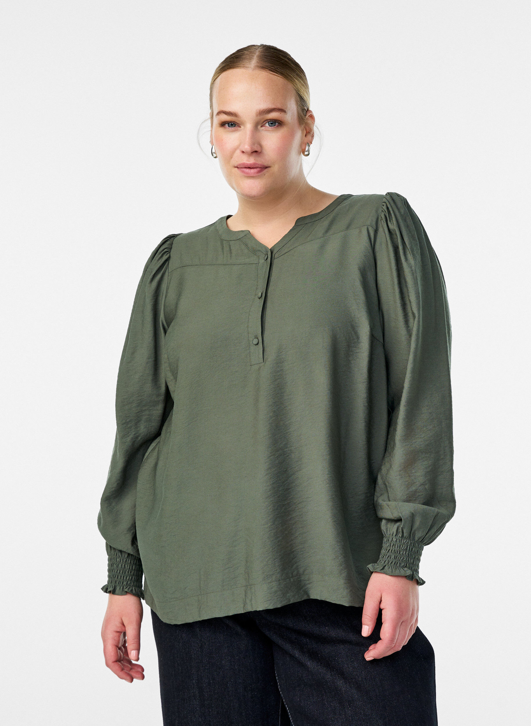 ZizziViskose-Bluse mit Puff&auml;rmeln und gerafften Details, Gr&uuml;n, Model image number 0