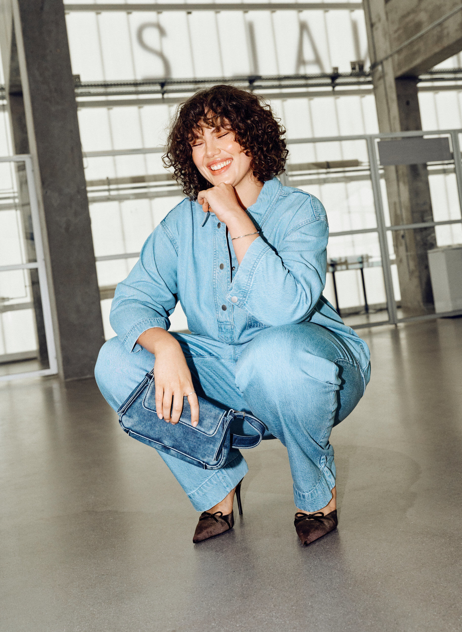 Zizzi Lockeres Denimhemd mit 3/4-&Auml;rmeln, Blau, Image image number 0