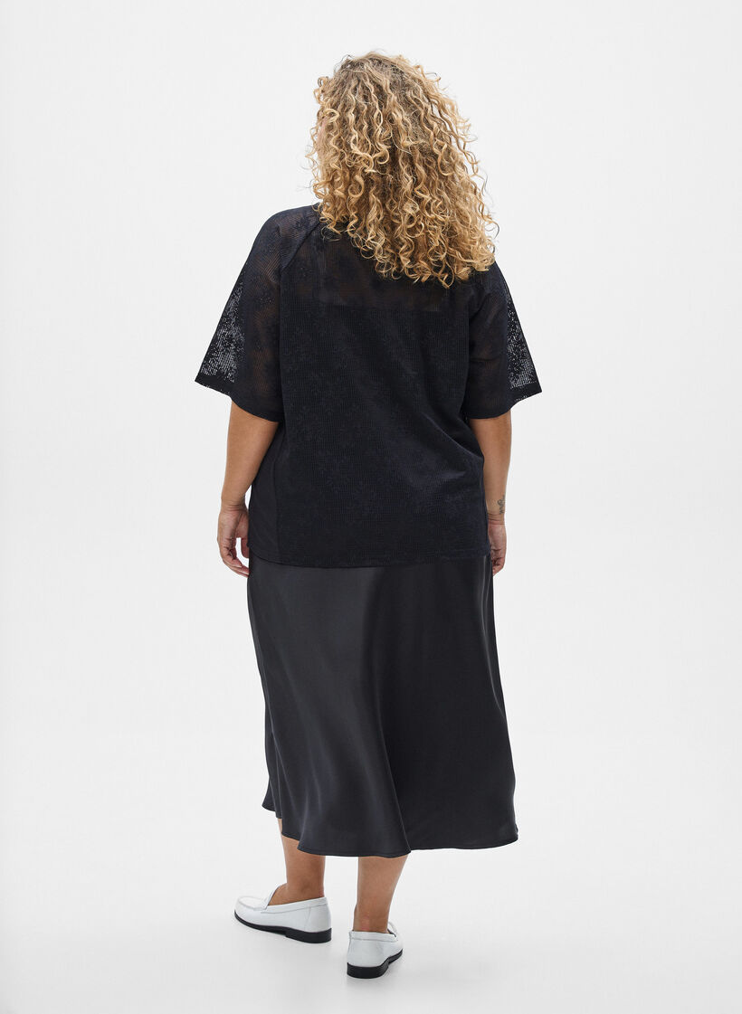 T-Shirt aus Spitze mit Textaufdruck, Schwarz, Model image number 2