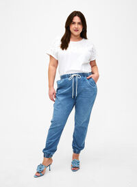Jeans-Jogginghose mit Taschen, Light Blue Denim, Model