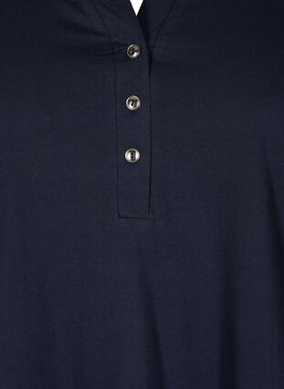 T-Shirt aus Baumwolle mit V-Ausschnitt und Knöpfen, Night Sky, Packshot image number 2