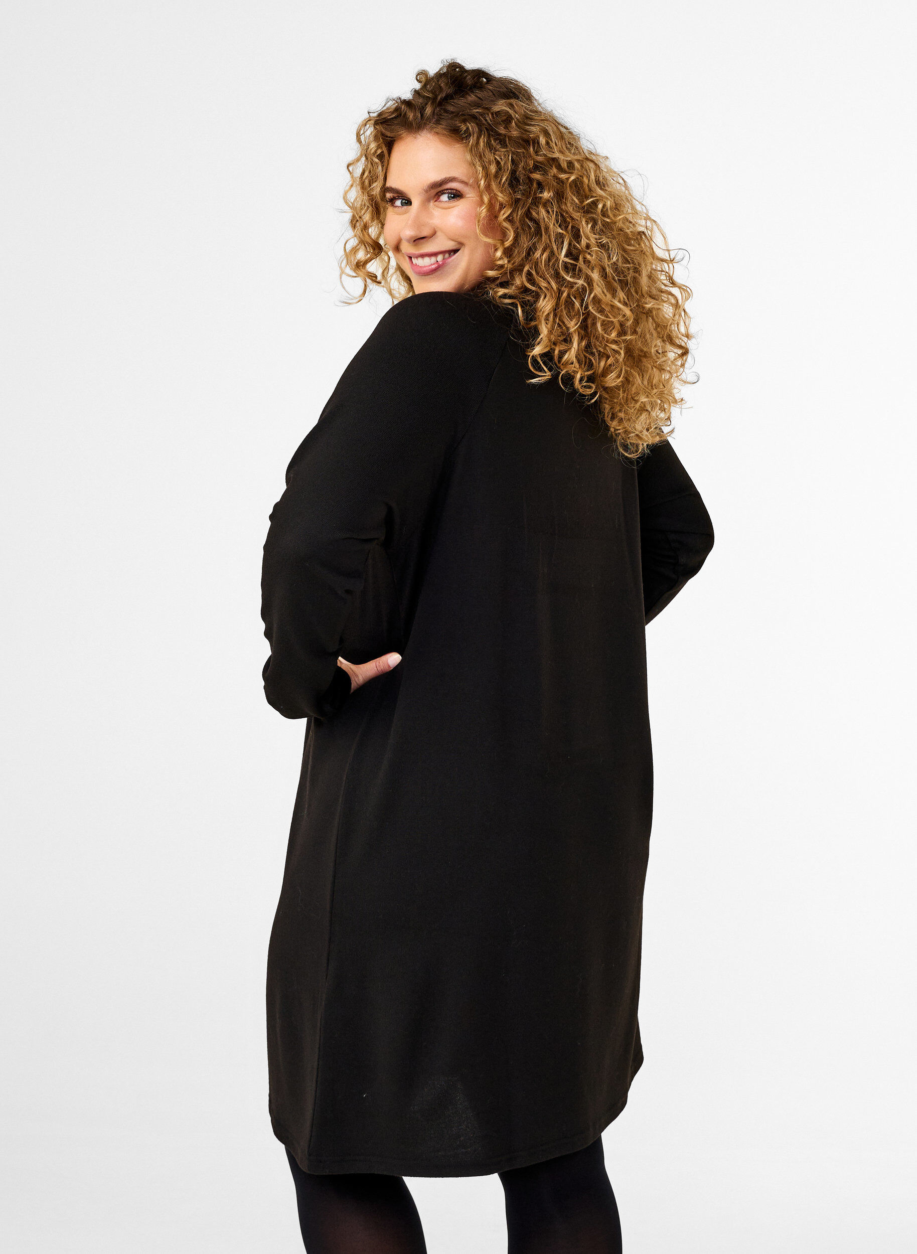 Zizzi Jerseykleid mit Kn&ouml;pfen, Black, Model image number 1