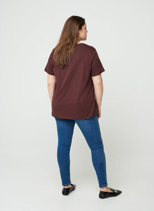 Kurzarm T-Shirt aus Baumwolle, Fudge, Model image number 1