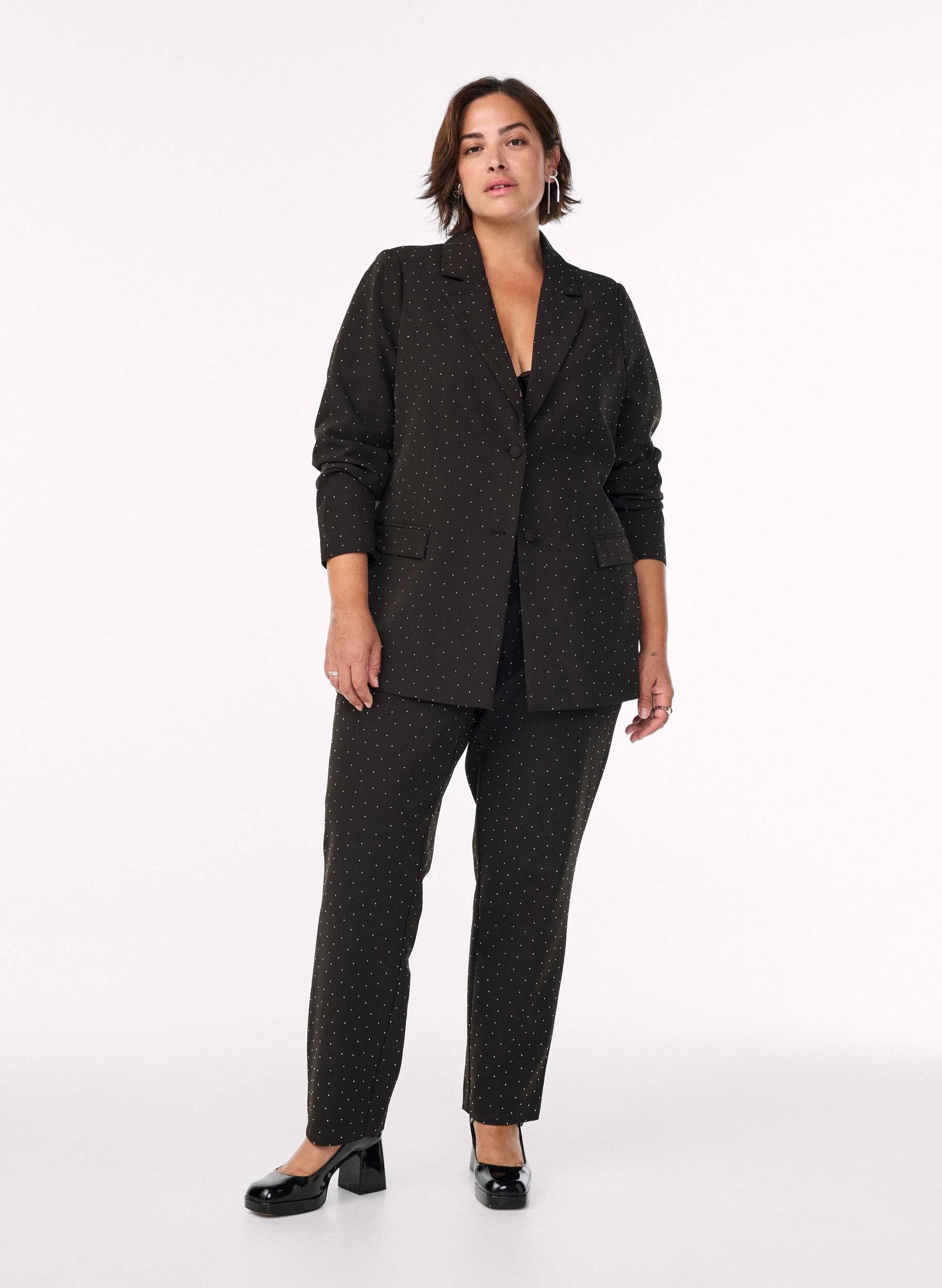 Zizzi Blazer mit Strasssteinen, Schwarz, Model image number 1