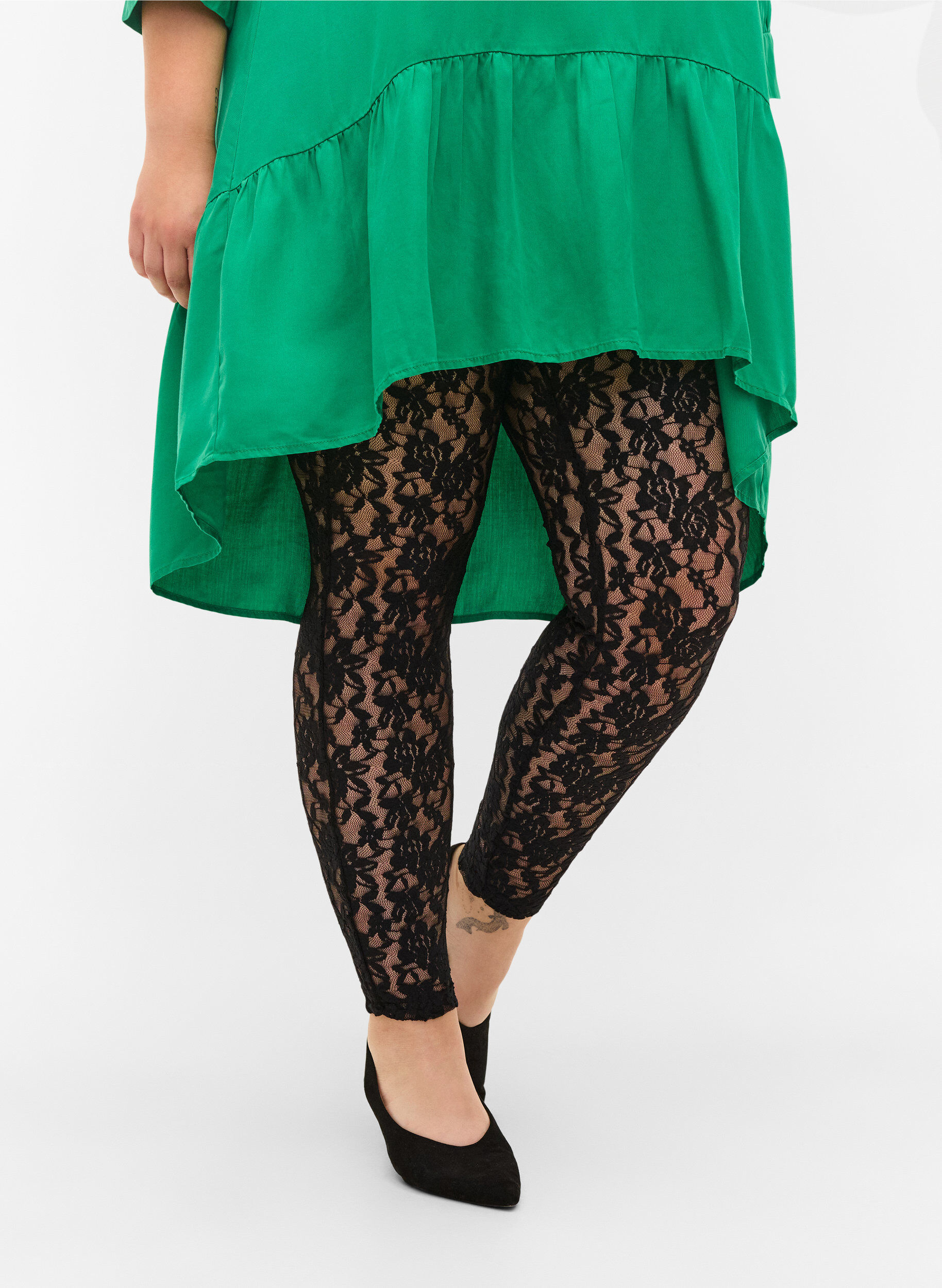 Zizzi Spitzenleggings, Black, Model image number 2