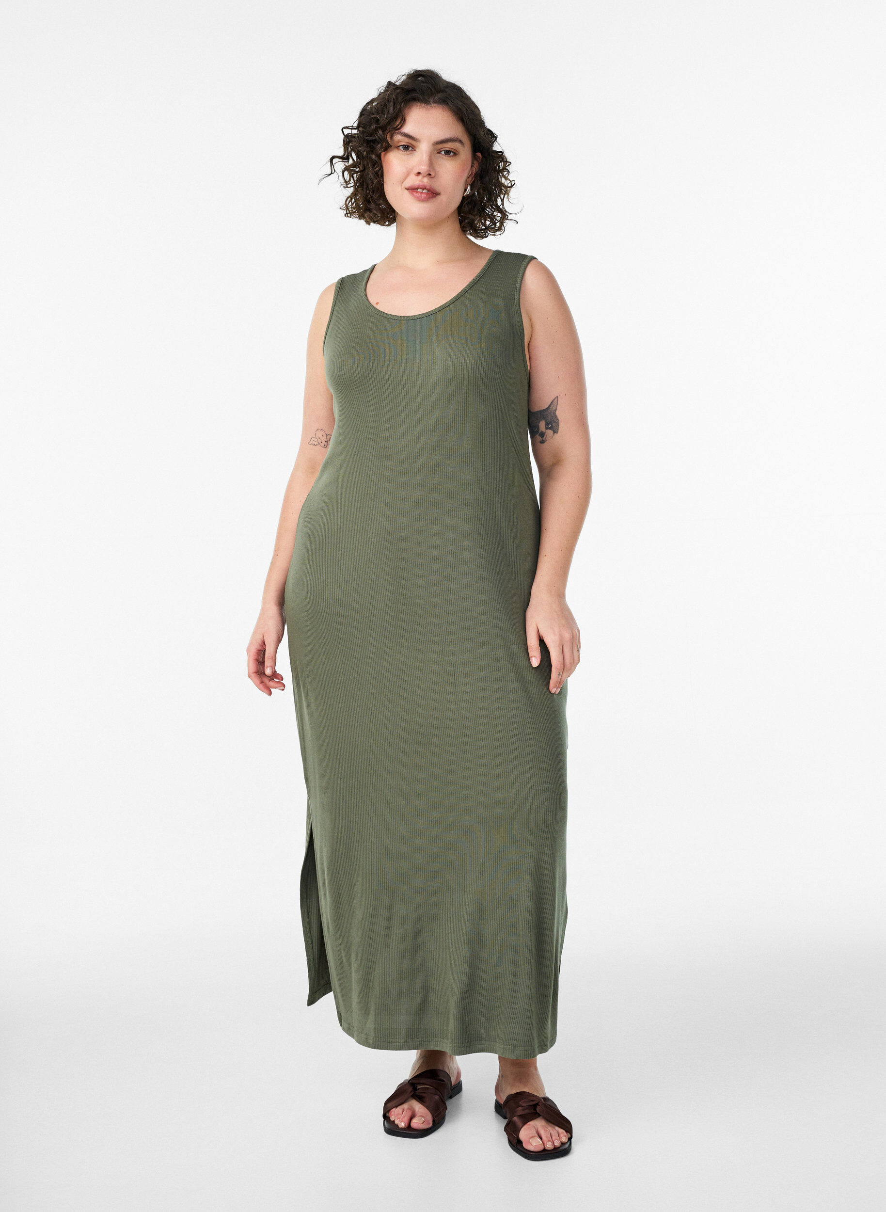 Zizzi &Auml;rmelloses geripptes Kleid aus Viskose, Gr&uuml;n, Model image number 0