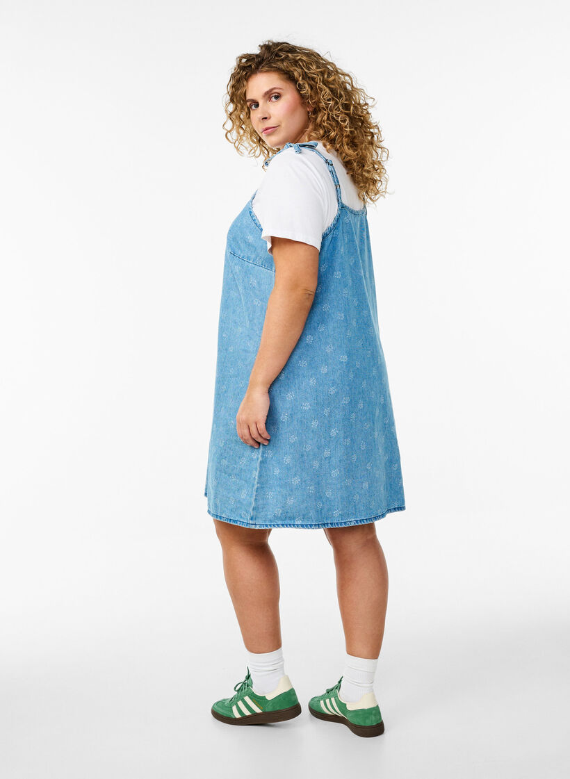 Kurzes Jeanskleid mit verstellbaren Trägern, LBD w. Flower, Model image number 1