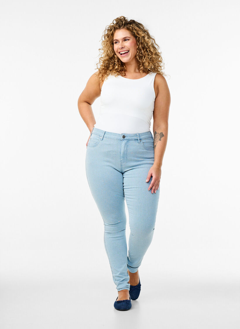 Hochtaillierte Super Slim Amy Jeans, Blau, Model image number 0