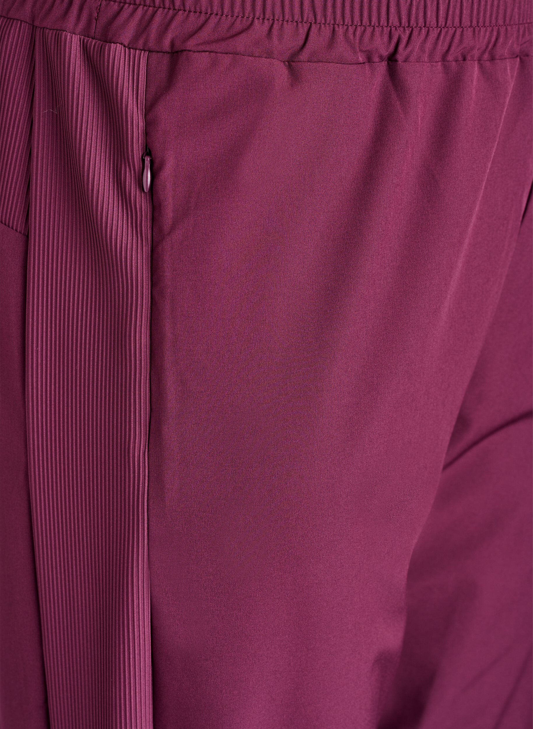 Zizzi Leichte Trainingshose mit Taschen, Rot, Packshot image number 2