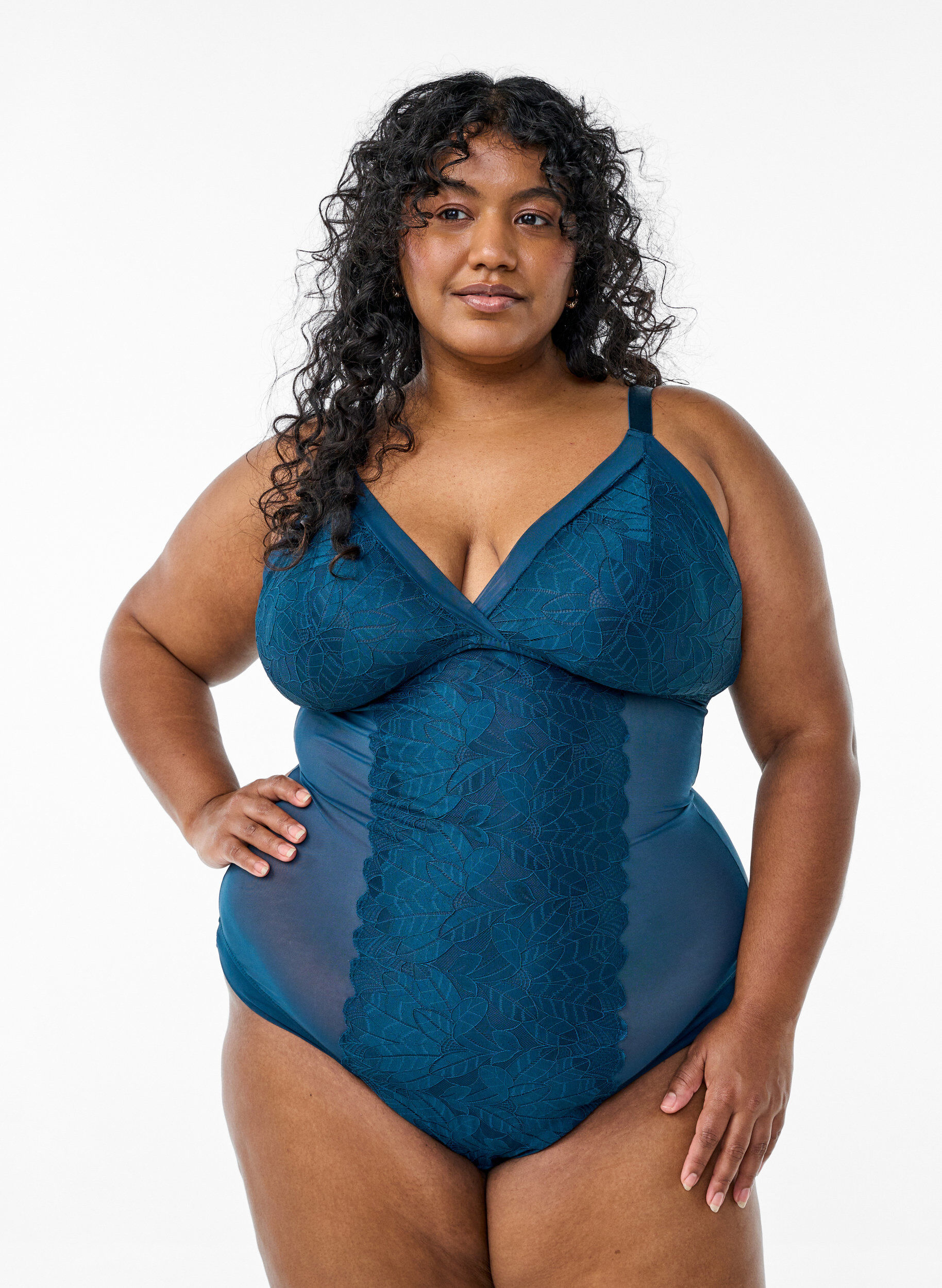 Body aus Spitze und Mesh, Blau, Model