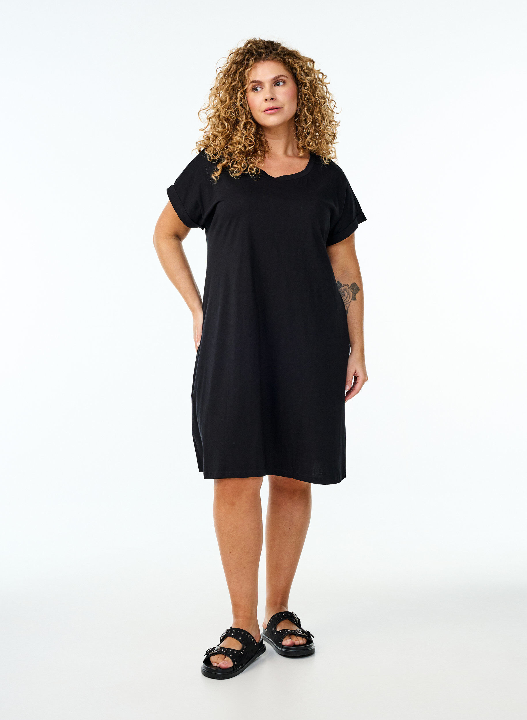 Zizzi 2er-Pack T-Shirt-Kleid mit kurzen &Auml;rmeln, Schwarz, Model image number 1