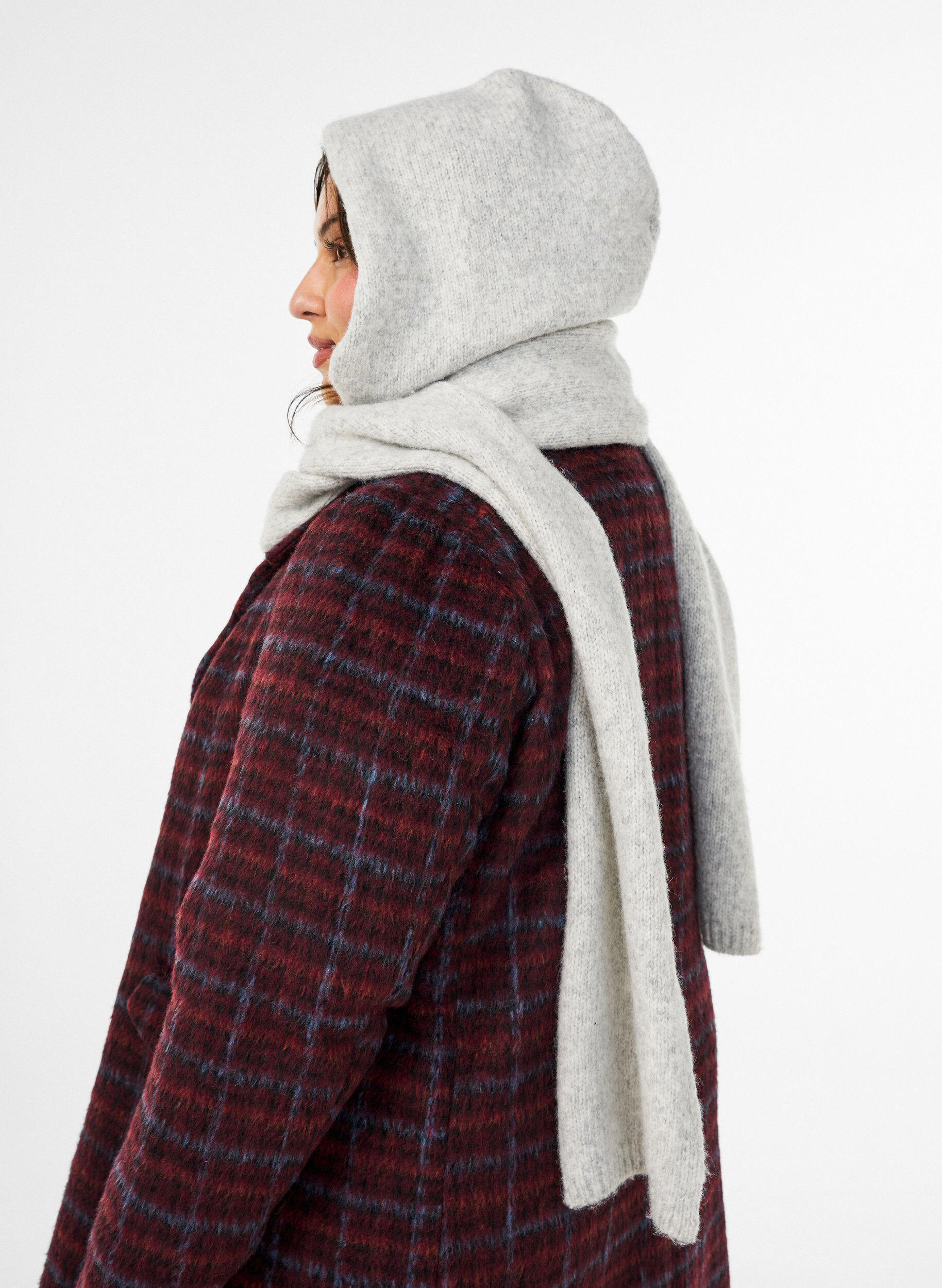 ZizziStrickschal mit Kapuze, Grau, Model image number 1