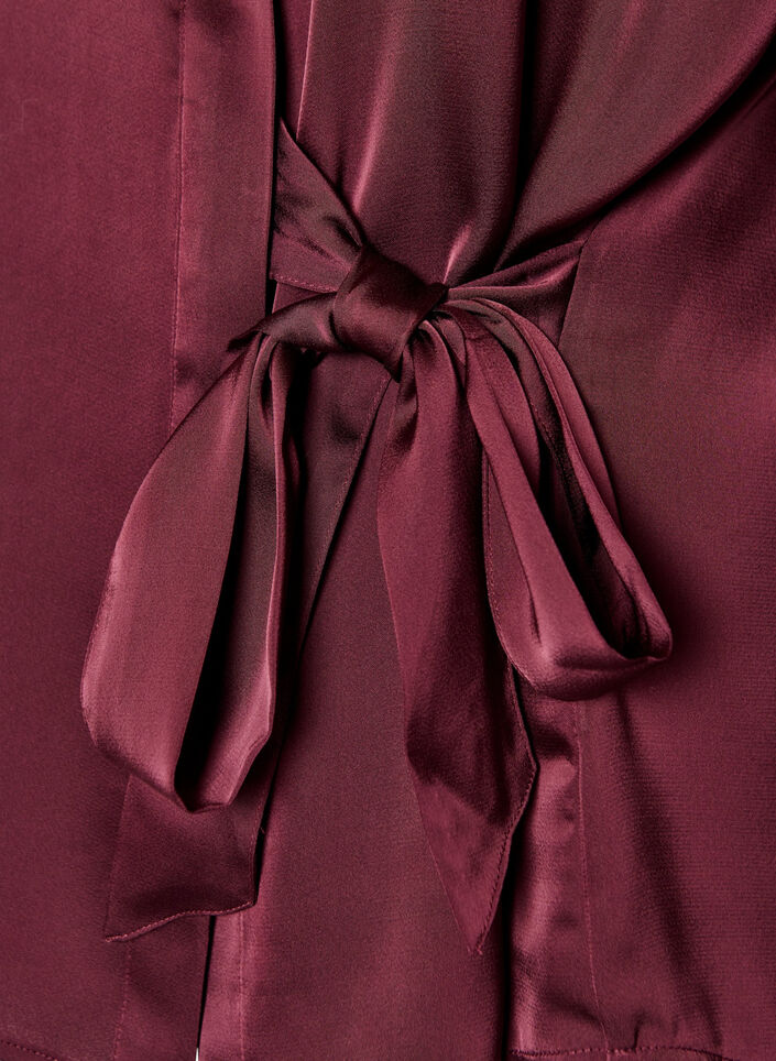 Bluse mit Satin-Optik und Wickeloptik, Rot, Packshot image number 3